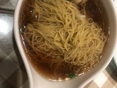 -新大咀港式茶餐厅(宝山万达店)