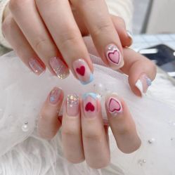 -七彩虹美甲美睫 半永久