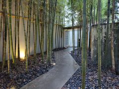 -穹六人间 people 6(岳阳路店)