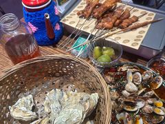-蚝堡海鲜·威海菜·海肠捞饭·烧烤·亚洲吃蚝公司(幸福门店)