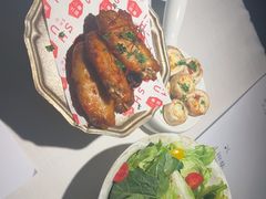 -春树下·树屋花房西餐厅(罍街AS1980店)