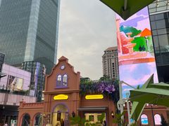 -中航城君尚购物中心