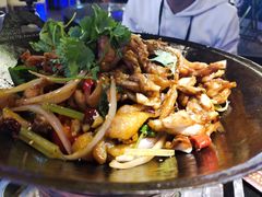 香辣牛蛙-西街夜油条·麻团包乌饭