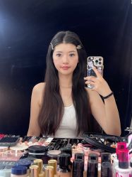 -红馆妆造(中央大街店)