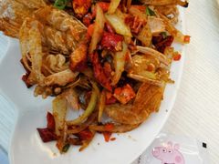 -覃记海鲜美食餐厅