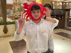 -雍容荟活帝王蟹活龙虾自助(苏宁旗舰店)