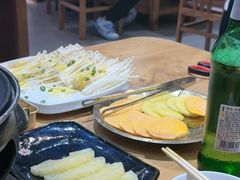 -青瓦餐厅·生鱼片·韩园烤肉(西塔店)