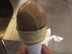 巧克力甜筒-麦当劳(龙之梦购物中心店)