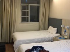 -汉庭(深圳宝安客运站地铁站店)