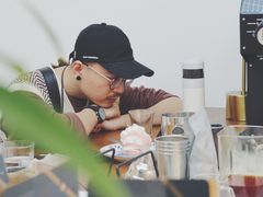 -Line 咖啡(石厦花园店)