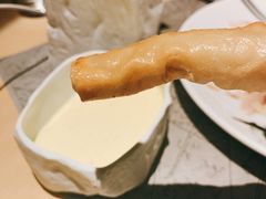 笔筒色拉-穹六人间 people 6(岳阳路店)