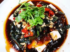 皮蛋拌豆腐-椒香川流不息川菜馆(二七北路店)