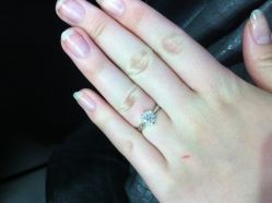 大爱这款 有种秀外慧中的感觉 哈哈哈-威德钻石-克拉钻大本营(南京东路店)