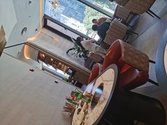 -斯普汇生蚝牛排馆(中骏世界城店)