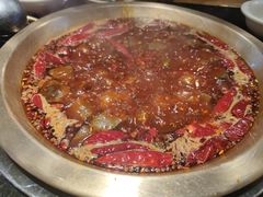 -潮火锅·麻辣牛肉火锅(观音桥方圆·LIVE店)