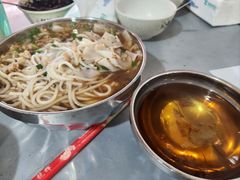 -正宗杨记普洱酸醋米线(总店)