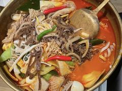 -毛肚向右·川渝毛肚王(经开永旺店)