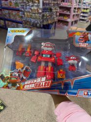 -逝水玩具折扣店