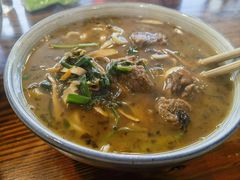 招牌牛肉面-陈八两面家(华孚写字楼店)