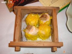 鹅肝鱼翅烧卖-翠园(铜锣湾广场店)