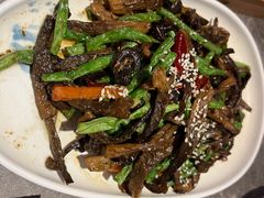 豆角茶树菇-闫府私房菜·百年鲁菜(恒隆店)