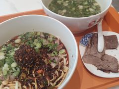 -德元兰州纯汤牛肉面(龙阳路店)
