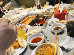 -海底捞火锅(杭州滨江九宜城店)