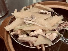 -胡须佬鸡煲四季火锅店(石厦西村直营店)