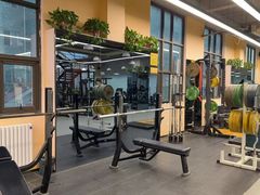 -岩顶健身(玄武店)