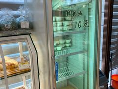 面包甜点陈列柜-老大昌(淮海中路店)
