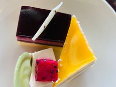 -荣誉国际酒店-云顶旋转餐厅