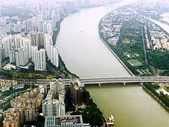 -广州塔卢特斯法国旋转餐厅