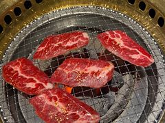 -山川小町·极番烧肉(新地假日广场店)