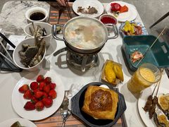 -金马门国际美食百汇(珞喻路店)