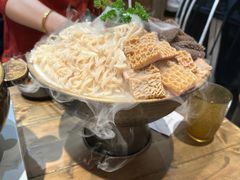 -毛肚向右·川渝毛肚王(经开永旺店)