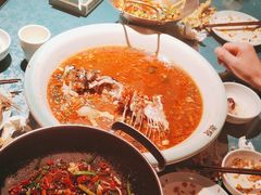 -呷湘厨·鱼汤捞饭·剁椒鱼头·辣椒炒肉(国家会展中心店)