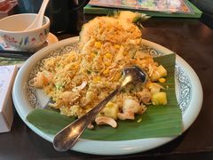 -大头虾越式风味餐厅(光明广场店)