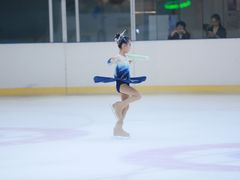 -冰堡国际溜冰场(观澜湖新城MHMALL店)