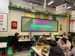 大堂-晓彭肥肠鸡·泡椒鸡火锅(水木天地店)