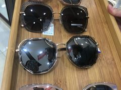 -中国丹阳眼镜城