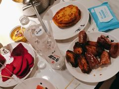 -享遇.锅姥姥牛排海鲜自助(小寨店)