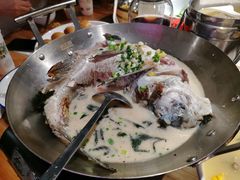 铁锅山泉水煮雄鱼-湘村小灶·地道长沙菜·本地人优选(万家丽路店)