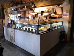 面包甜点陈列柜-仙峰天然面包(迎宾路店)