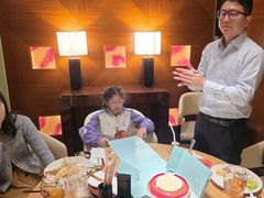 -怡咖啡海鲜自助餐厅(浦东香格里拉店)