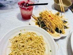 -肥肥虾庄·金牌油焖大虾(首义路店)