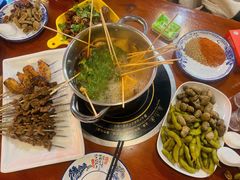 -老何太太鹤岗小串·团建聚餐(龙华店)