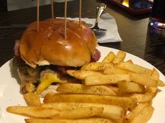 -瑞食酒馆 La Taverne Suisse