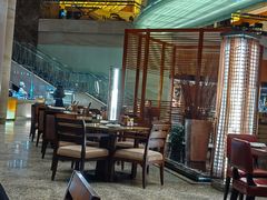 -松山湖凯悦酒店·Café自助餐厅·周末火舞秀表演