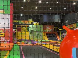 -蹦蹦跳跳(新奥购物中心店)