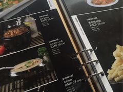 -苹果树下艺术餐厅(宋庄店)